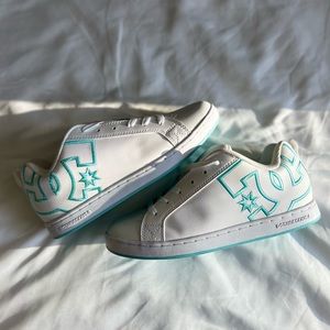 DC women’s court graffik